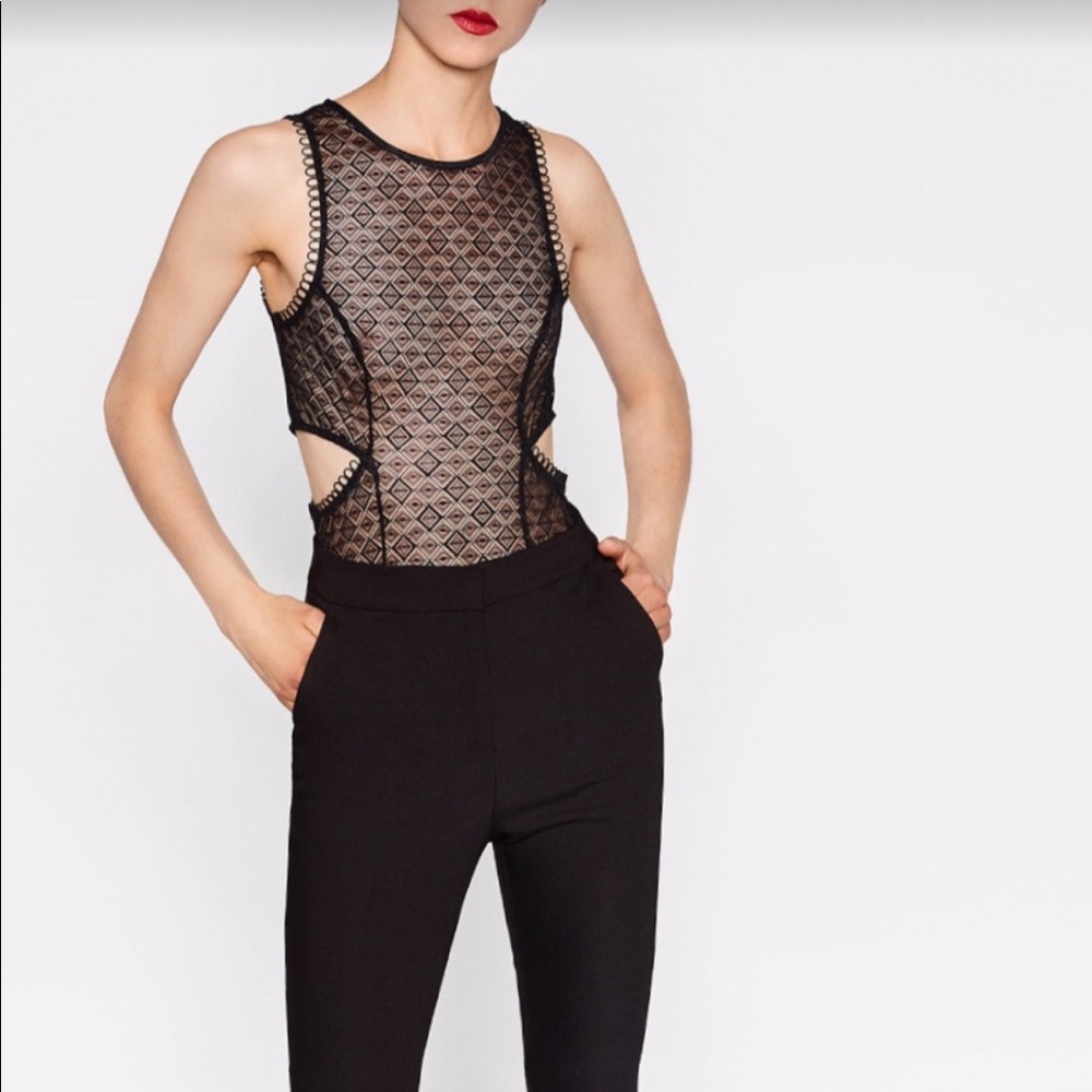 ZARA cut out ribbed geometrical stretching lace black bodysuit